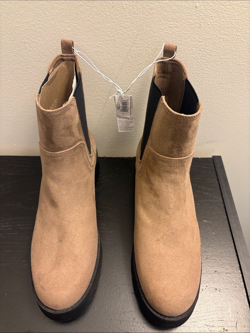 Old Navy women’s size 9 booties